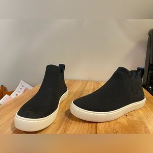 Rothy’s The Chelsea in black. Brand new, never worn.